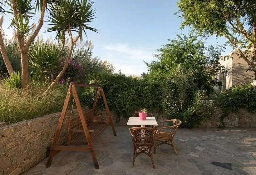 ホテル Proimos Apartments