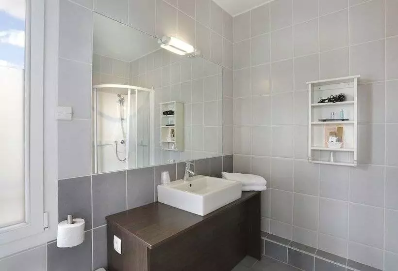 ホテル Resort Résidence Pierre, The Originals Relais