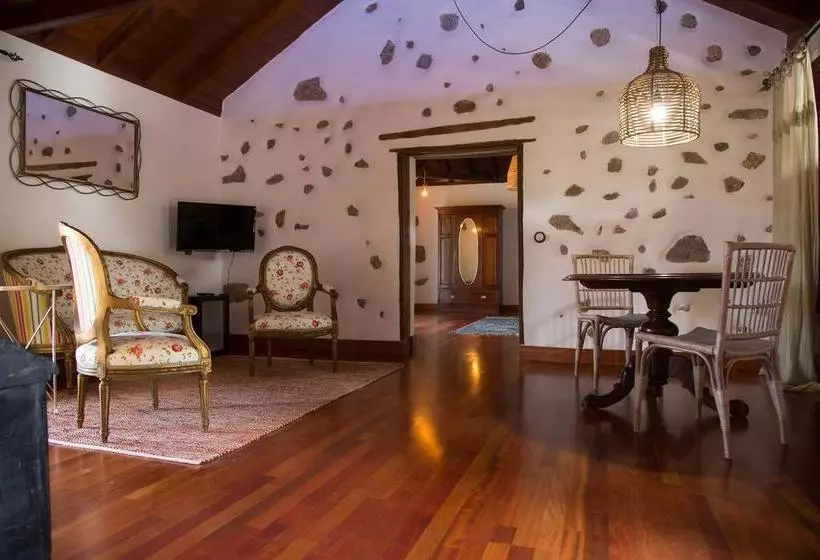 Maaseutuhotelli Agro-Hotel Rugama