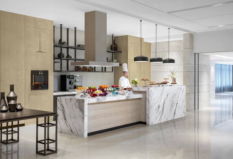 Shanghai Marriott Hotel Kangqiao