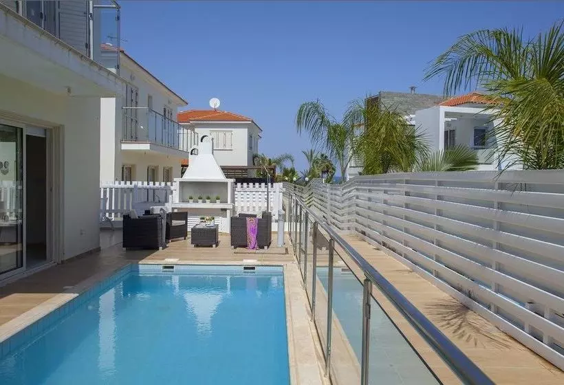 Athina Villa 8