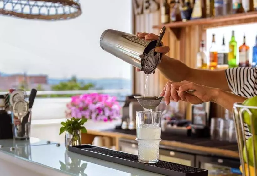هتل Best Western Plus Ajaccio Amiraute
