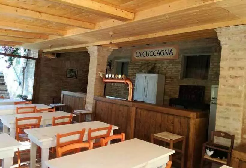 ホテル Casale Valentini