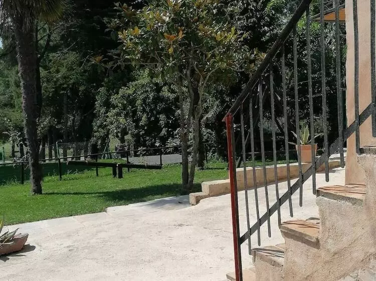 ホテル Casale Valentini