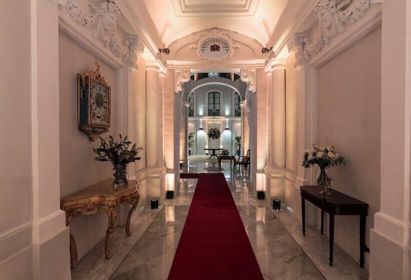 هتل Domus Zamittello