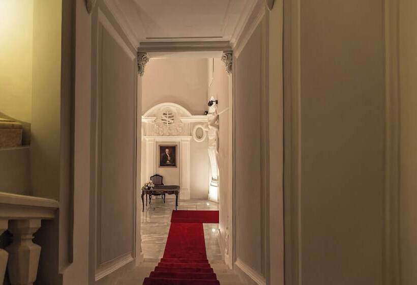 هتل Domus Zamittello