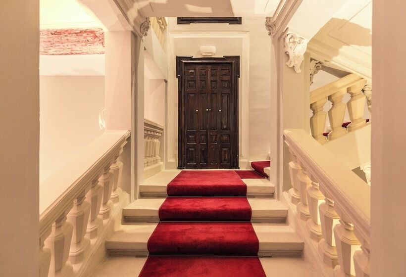 هتل Domus Zamittello