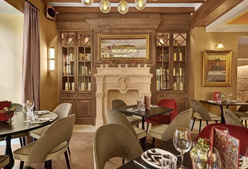 Отель Gloria De Sant Jaume