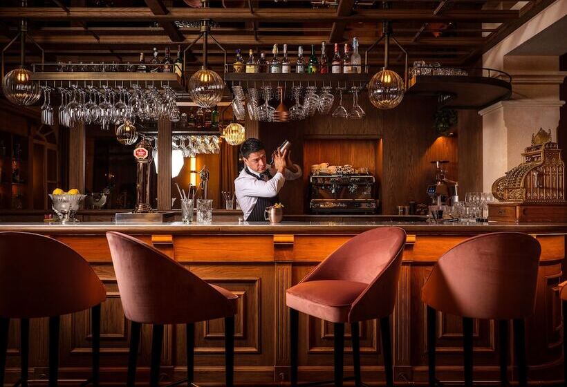 Отель Gloria De Sant Jaume