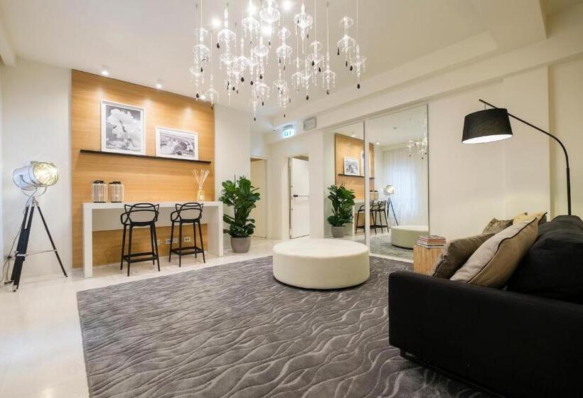 فندق Metropol Ceccarini Suite Luxury Apartments