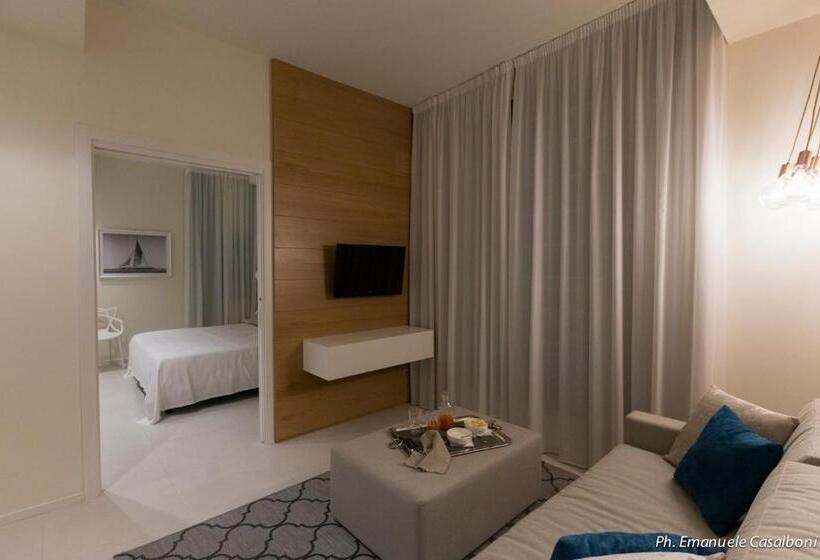 فندق Metropol Ceccarini Suite Luxury Apartments