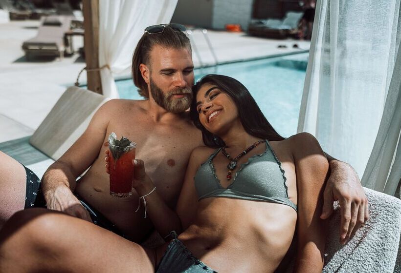 בית מלון כפרי Paralos Lifestyle Beach Adults Only