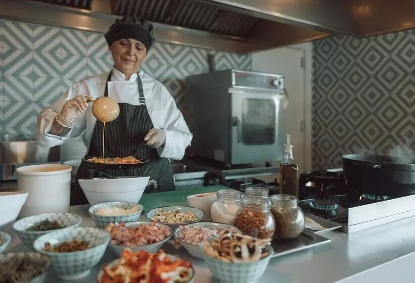 ホテル Paralos Lifestyle Beach Adults Only