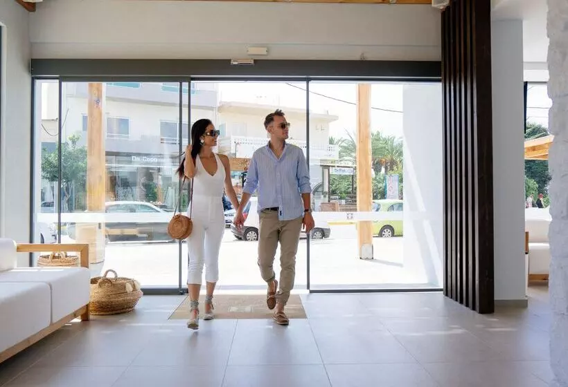 ホテル Paralos Lifestyle Beach Adults Only