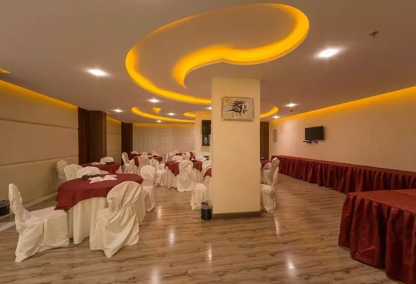 Hotelli Raoum Inn Sakaka