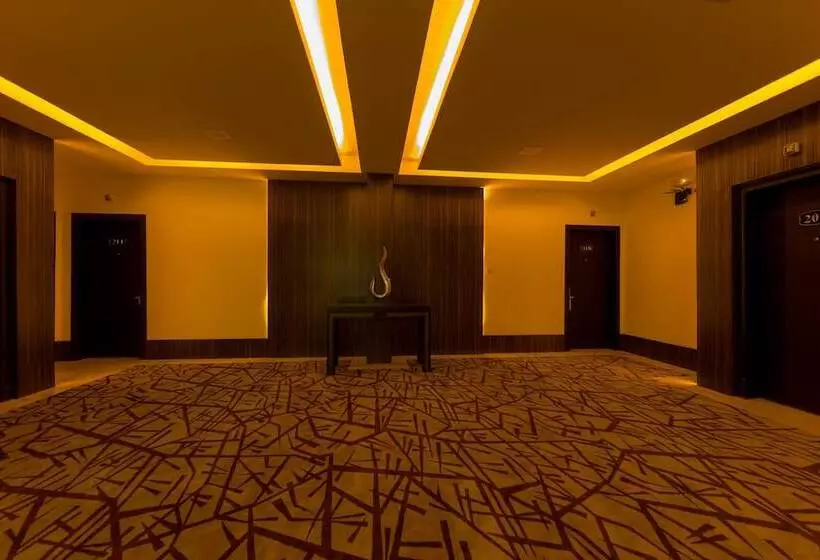 Hotelli Raoum Inn Sakaka