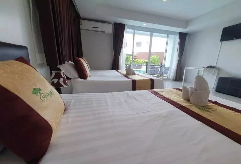 Hotelli Retreat Resort Pattaya