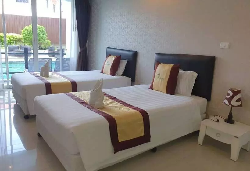 Hotelli Retreat Resort Pattaya