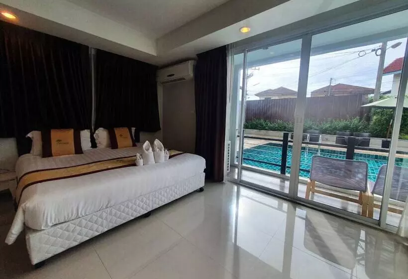 Hotelli Retreat Resort Pattaya