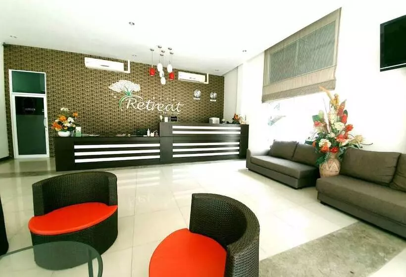 Hotelli Retreat Resort Pattaya
