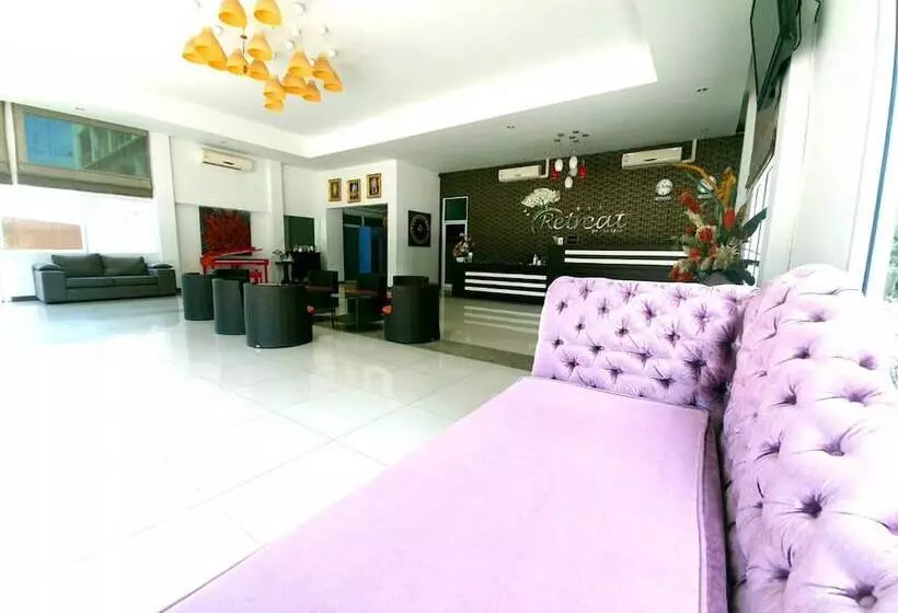 Hotelli Retreat Resort Pattaya