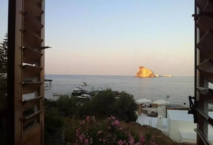 ホテル Ristorante O Palmo Inn