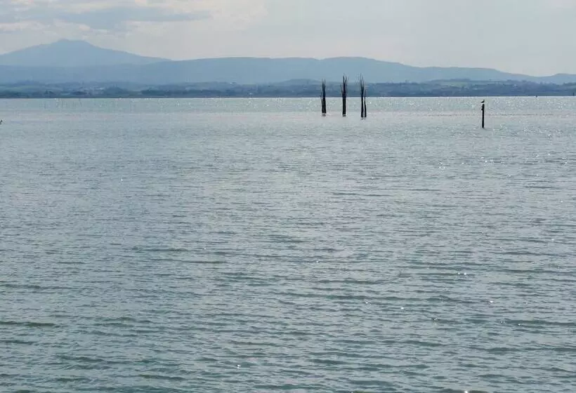 Hotelli Un Petit Paradis