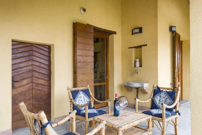 Hotelli Un Petit Paradis