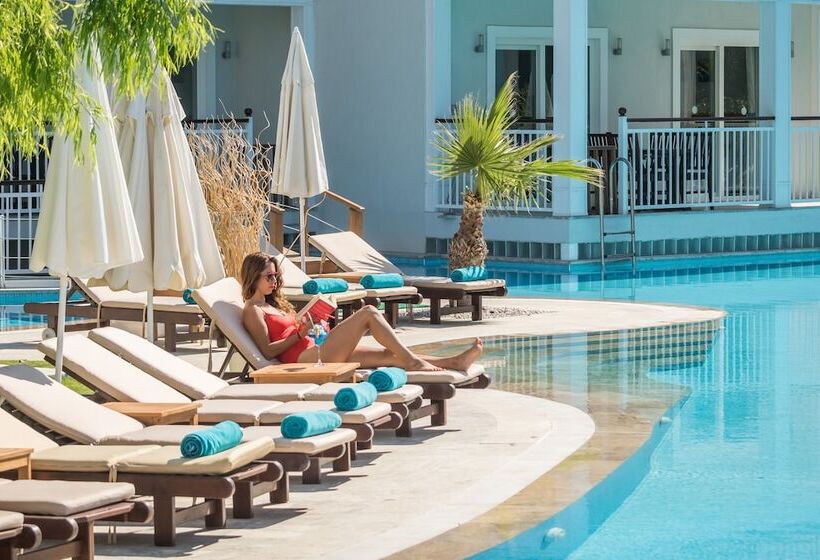 Mozaik Swim Up Hotel And Apartments