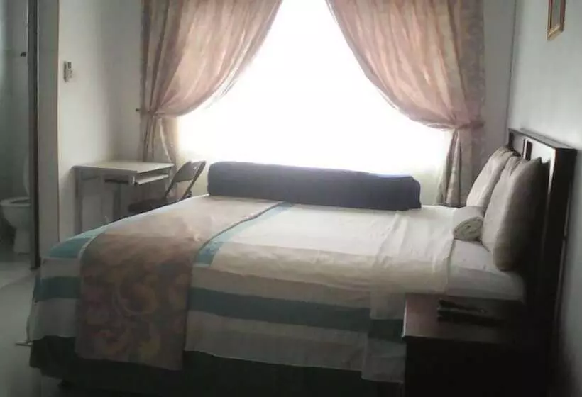 پانسیون Abundance Palace Guest House