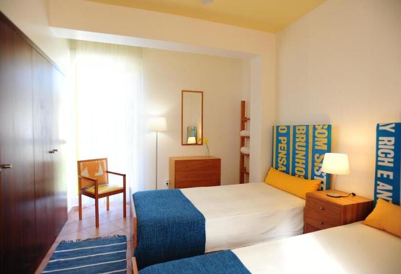 הוסטל Caparica Sun Centre