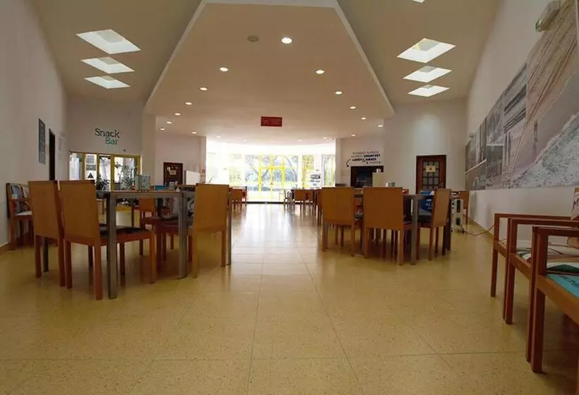 هاستل Caparica Sun Centre