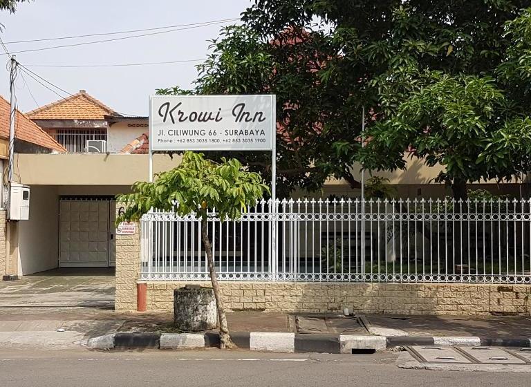 فندق صغير Krowi Inn