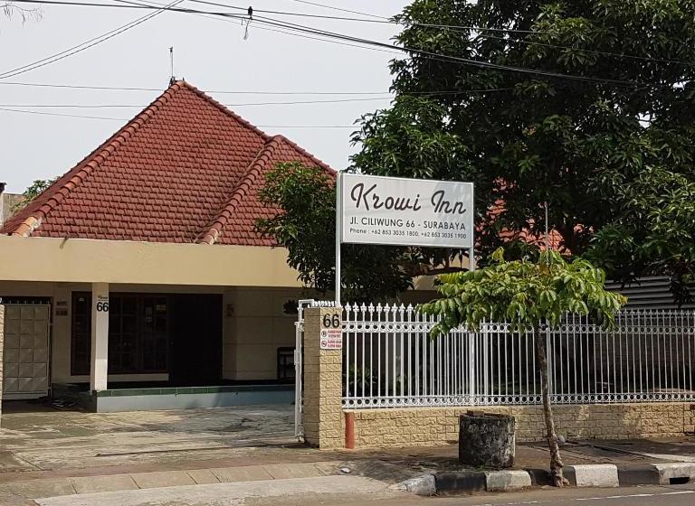 فندق صغير Krowi Inn