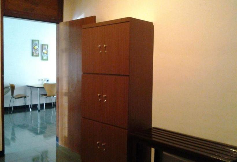 فندق صغير Krowi Inn