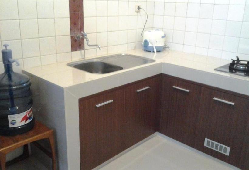 فندق صغير Krowi Inn