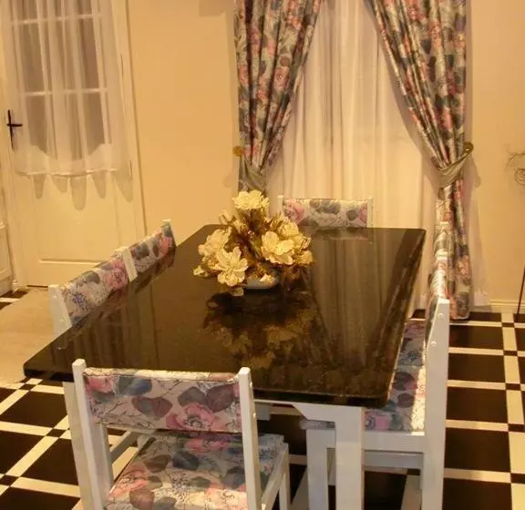 ユースホステル Moradia Familiar Novavista   T3