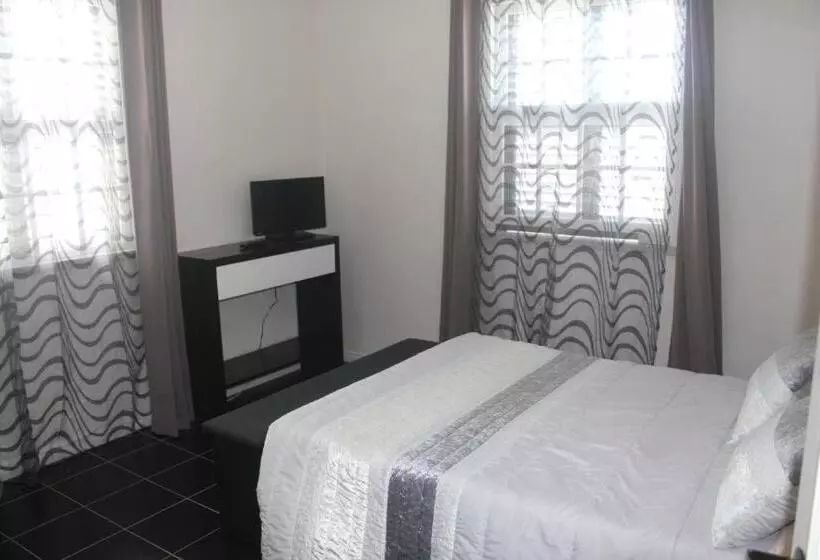 ユースホステル Moradia Familiar Novavista   T3