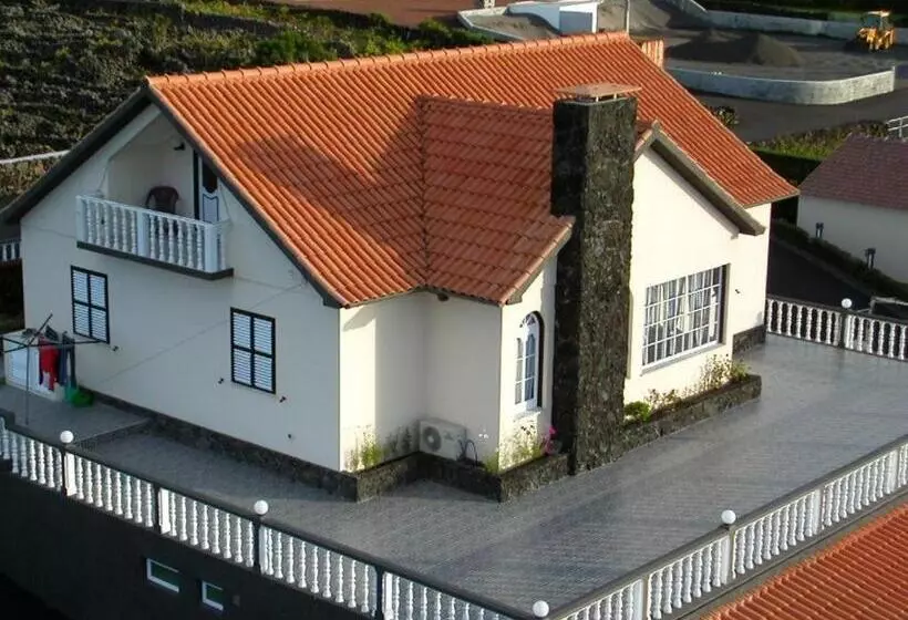 ユースホステル Moradia Familiar Novavista   T3