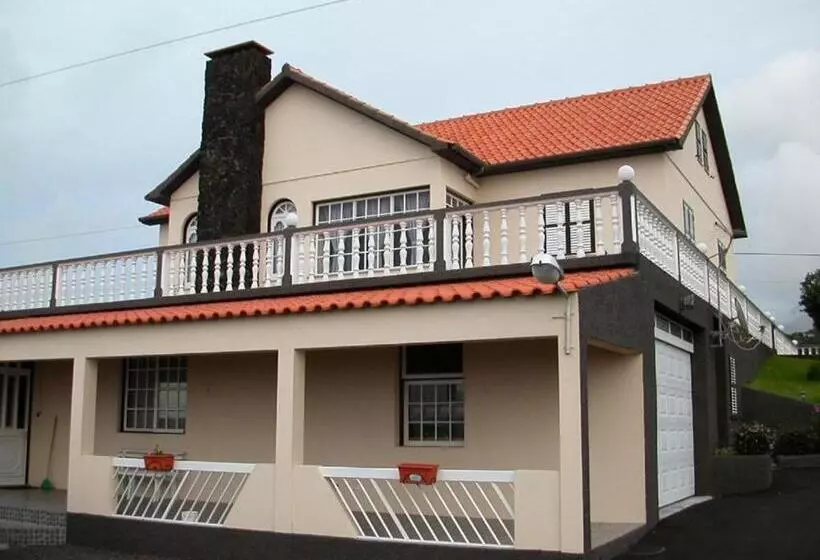 ユースホステル Moradia Familiar Novavista   T3