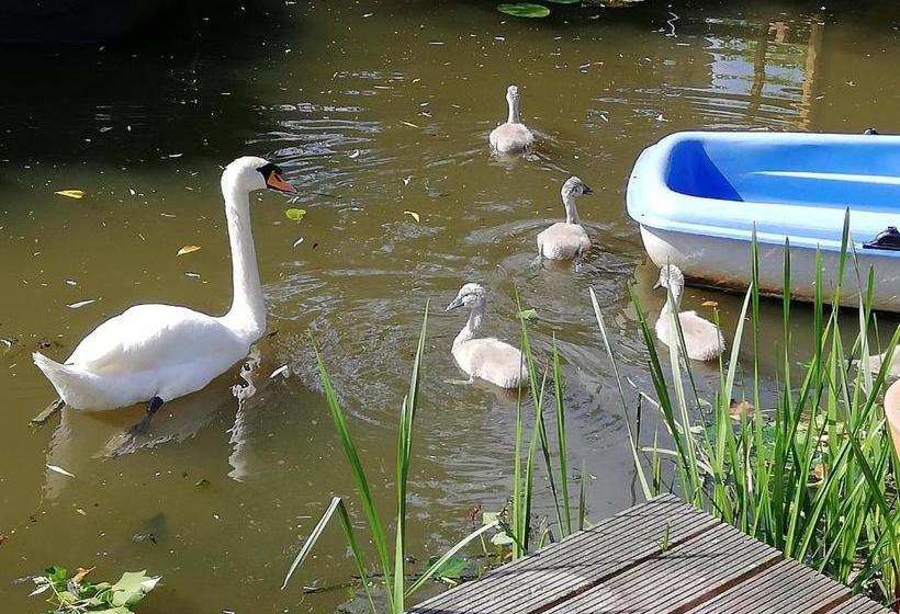 צימר Canal Garden Apartment Staywell Amsterdam