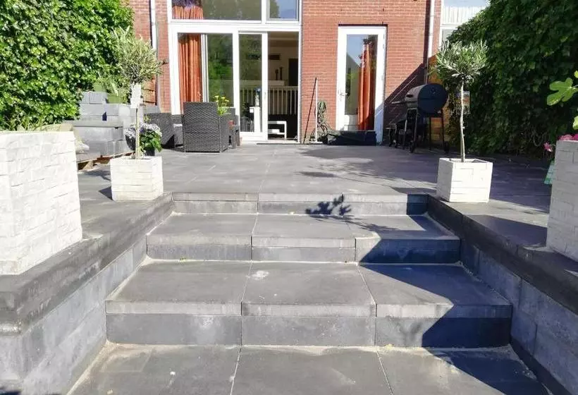 تختخواب و صبحانه Canal Garden Apartment Staywell Amsterdam