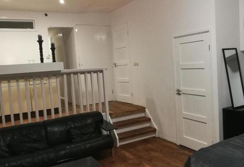 צימר Canal Garden Apartment Staywell Amsterdam