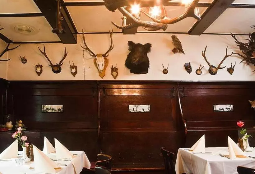 Hotelli Altdeutsche Weinstuben