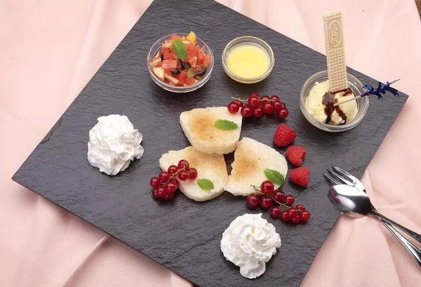 Hotelli Altdeutsche Weinstuben