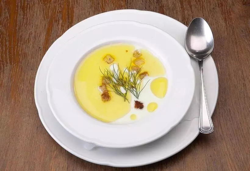 Hotelli Altdeutsche Weinstuben