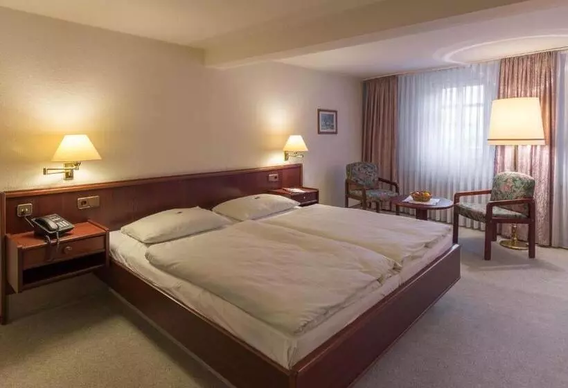 Hotelli Altdeutsche Weinstuben