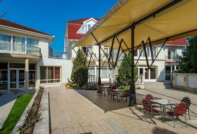 Отель Aqua Blue