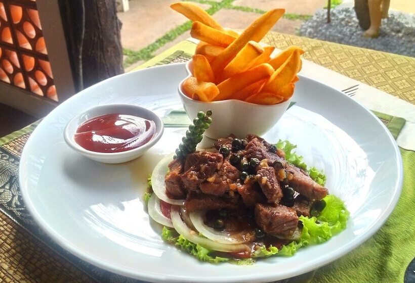 هتل Baystone Resort