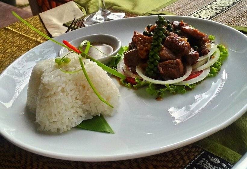 هتل Baystone Resort